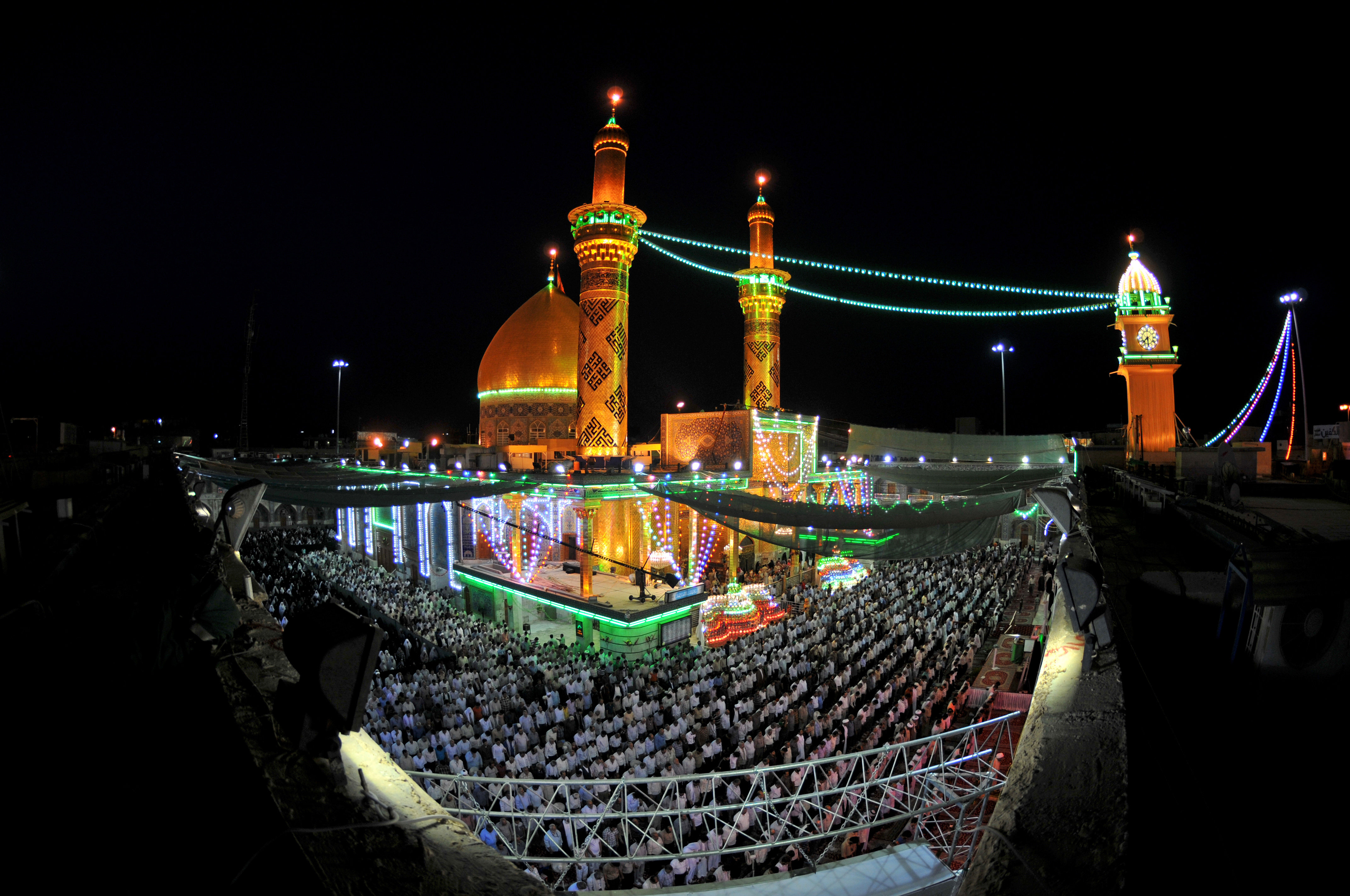 مرقد الامام العباس (عليه السلام))