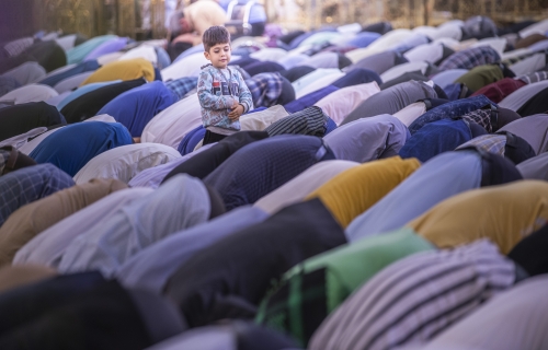 صلاة جماعة