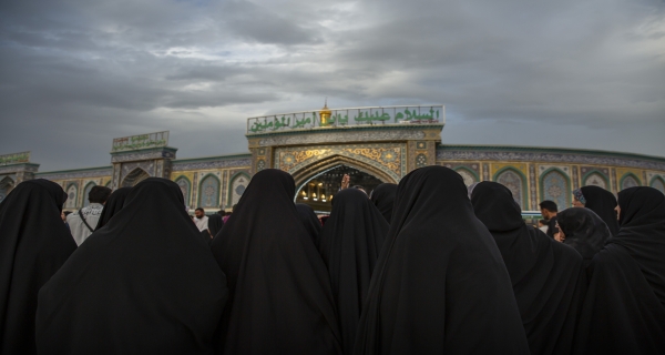 السلام عليك يا قمر العشيرة