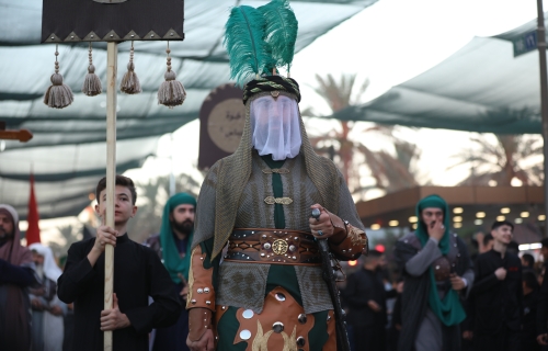 اَلسَّلامُ عَلَيْكَ أَيُّهَا الْعَبْدُ الصَّالِحُ الْمُطِيعُ للهِ وَلِرَسُولِهِ وَلِأَميرِ الْمُؤْمِنينَ وَالْحَسَنِ والْحُسَيْنِ