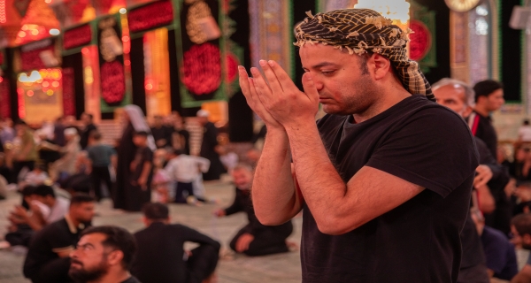 أجواء الدعاء في الصحن الحسيني الشريف